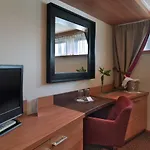 Hotelships Holland - HS Leonora - Messe Hotel Düsseldorf
