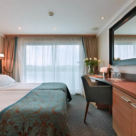 Hotelships Holland - HS Leonora - Messe Hotel Düsseldorf Hotel Düsseldorf