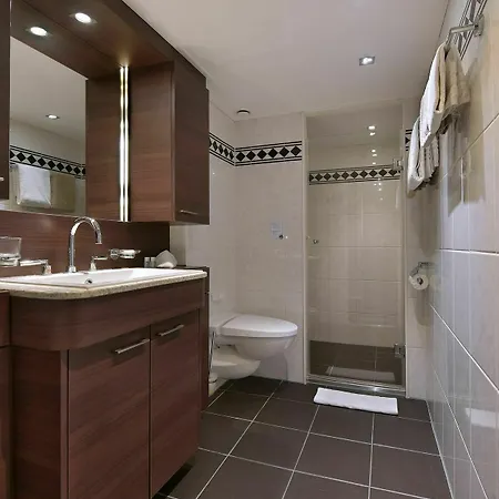 Hotelships Holland - HS Leonora - Messe Hotel Düsseldorf 4* Düsseldorf